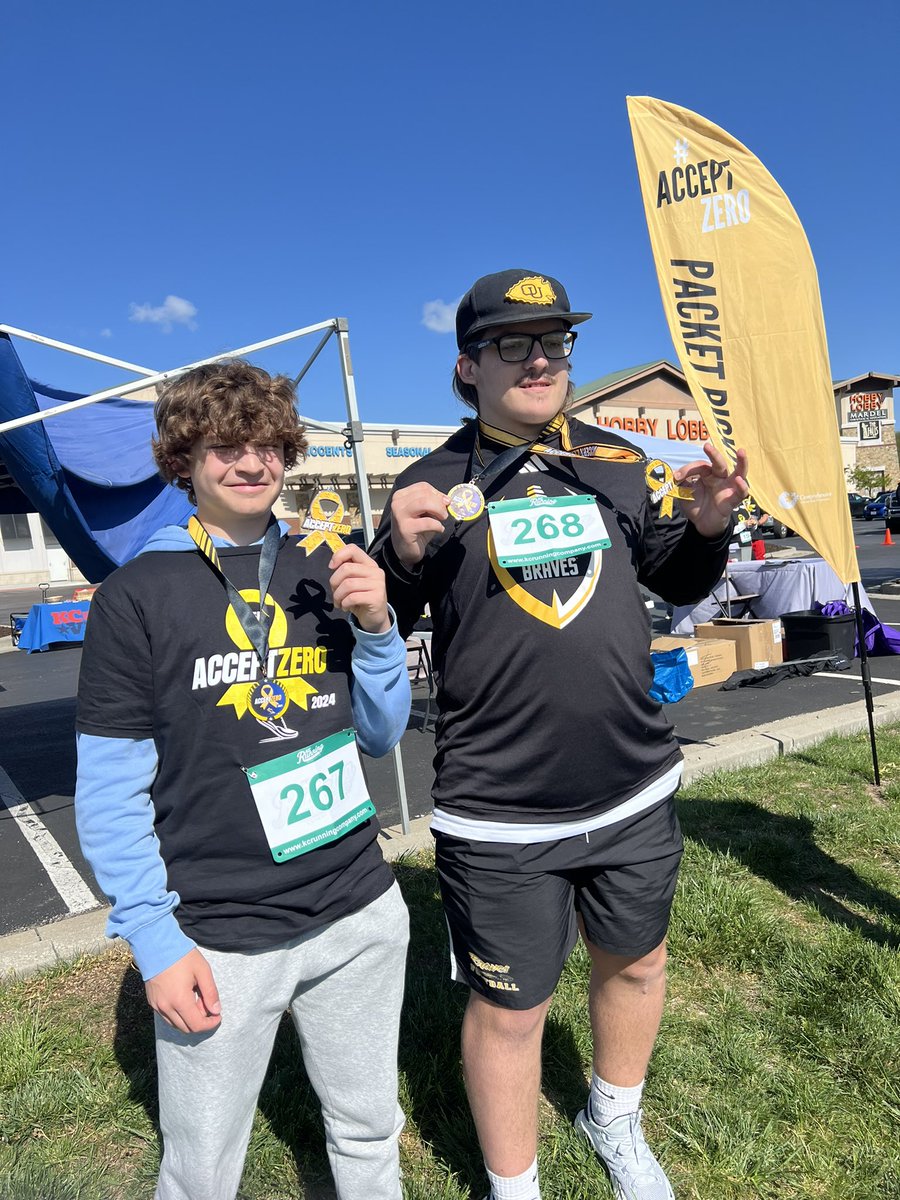 <a href="/ethan_schaaf/">Ethan Schaaf</a> repped <a href="/OttawaBravesFB/">Ottawa Braves Football</a> this morning at the #AcceptZero5k this morning.