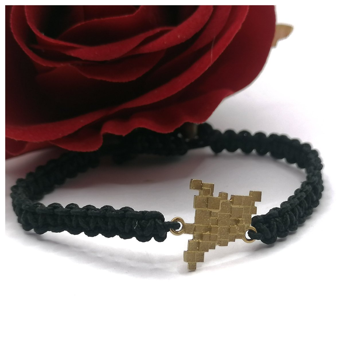 JoiaCat's tweet photo. 🌹JOIA CATALUNYA 🌹
@JoiaCat
https://t.co/9QgKDsaGlw
Per tots aquells que estimem Catalunya amb cor i ànima!
#joiacatalunya #joia #Catalunya #cor #ànima #comarques #robí #safir #diamant #or #plata #fetamà #llibertat #noalaguerra https://t.co/XeORWmEWBn