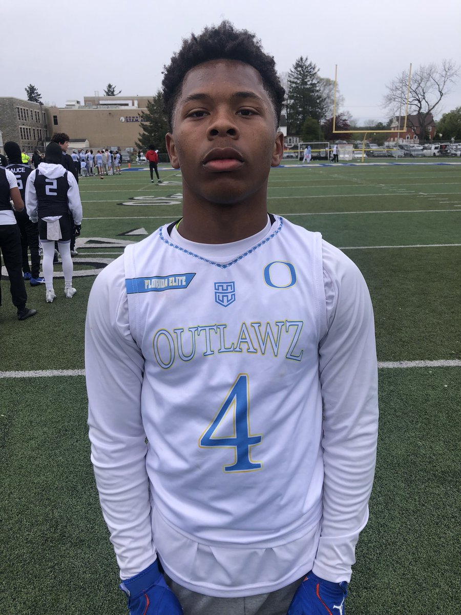 PrepRedzone's tweet photo. A double OT classic in bracket play. @NewOutlawz stun the top seed to move on. Clutch plays down the stretch from Lukas Prock, Devin Green and Latravious Woods. #PRZPennsylvaniaClassic #PRZ7v7 https://t.co/vFu9uylTwA