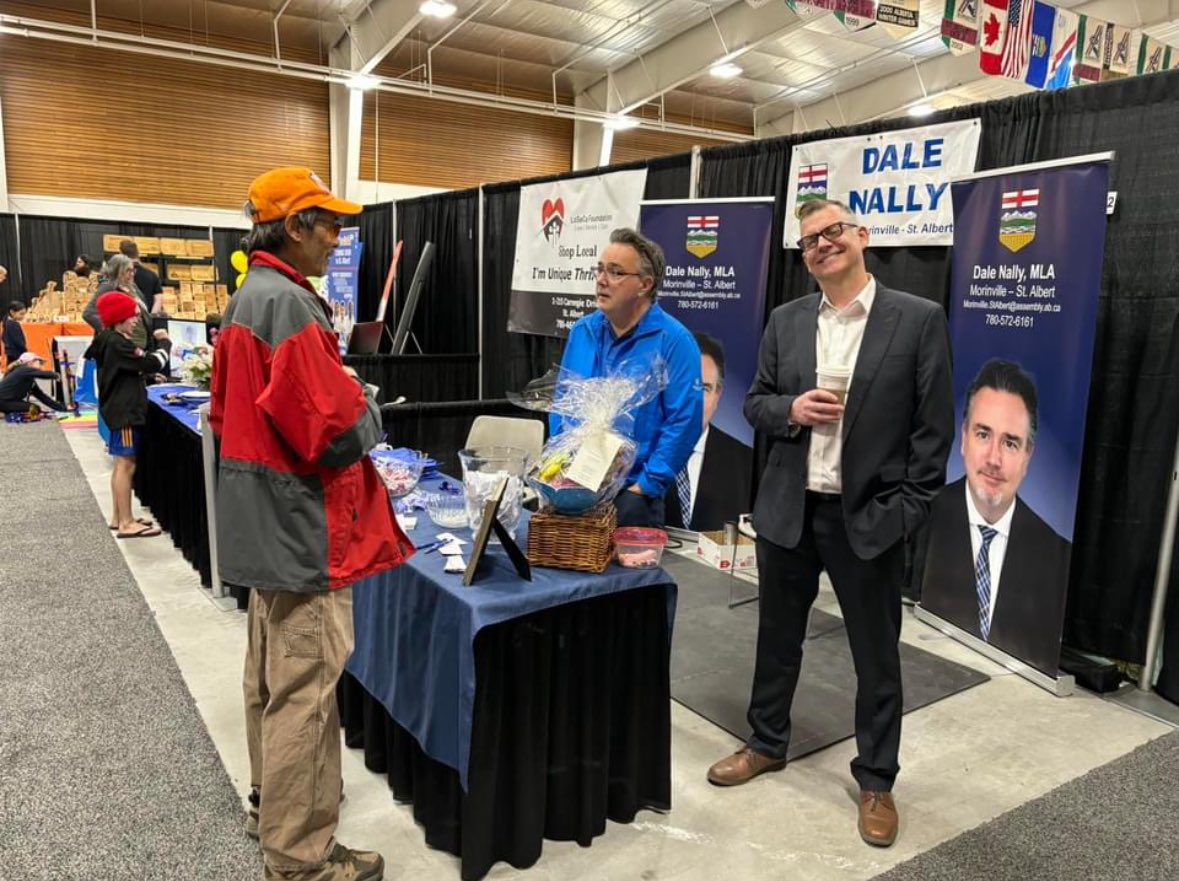 Come on down to the St. Albert Lifestyle Expo & Sale today at the Servus Credit Union Place from 11 am to 4pm. Looking forward to more great conversations with new and old friends. #StAlbert #StAlbertLifestyleExpo