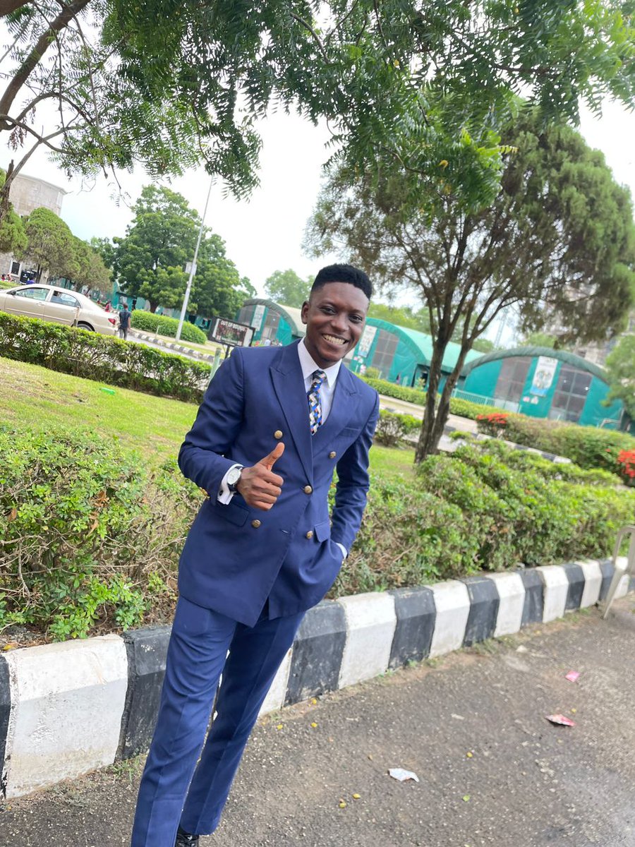 мαүσωα🌟 tweet media