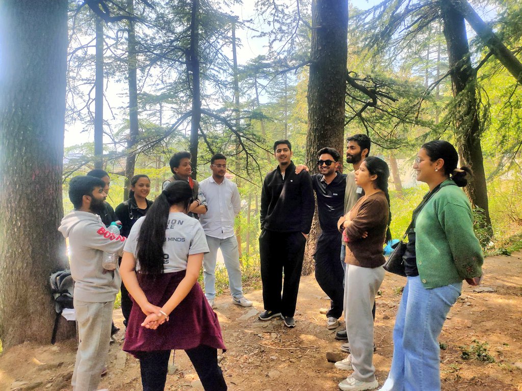 Monikaaa tweet media