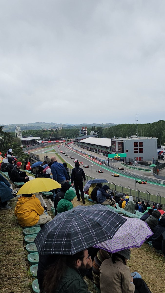 Pastor06842720's tweet photo. Wiem,  wiem czekali Państwo. Inforuje że jest 💦💦💦
#Kubica #WEC #6HImola #Ferrari83 https://t.co/lYP0VsNHtb