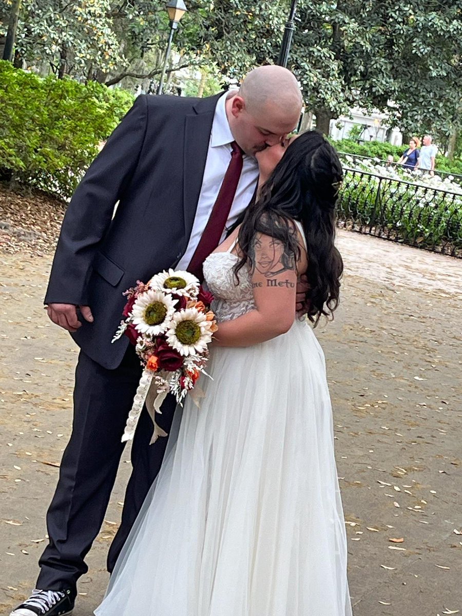 _jlock's tweet photo. I got married 🤯 https://t.co/fav4BgNJj6