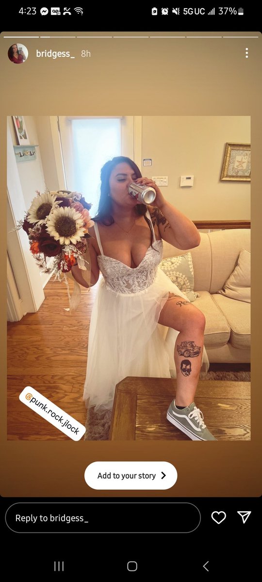 _jlock's tweet photo. I got married 🤯 https://t.co/fav4BgNJj6