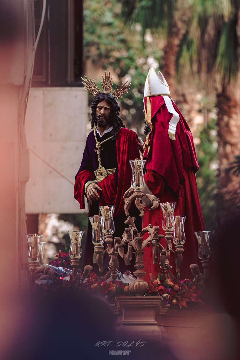 🙏 A 349 días del inicio de la Semana Santa, recordamos con devoción la presencia del Señor de la Caridad el Lunes Santo de 2023. Su imagen nos inspira a cultivar la caridad y la compasión en nuestras vidas. 🌟🕊️ #SemanaSantaJaén #SeñorDeLaCaridad #LunesSanto 🕯️✨