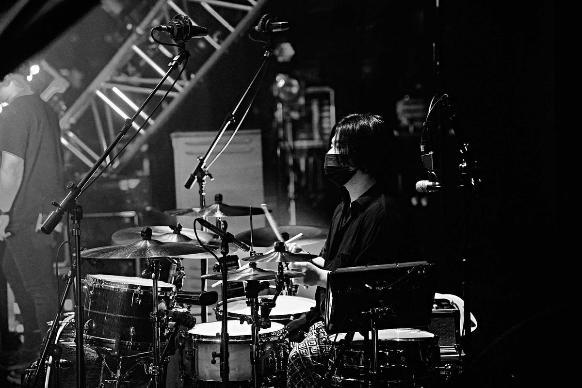 ツアー 長野公演
お越しくださいましてありがとうございましたー！

久々の長野でのライブ、温かい客席と熱い声に終始テンション高かった高野でした🔥

二千円ガチャではっとりが当てた（外した？）ピアス、大事にします

photo by <a href="/hamanokazushi/">浜野　カズシ</a>