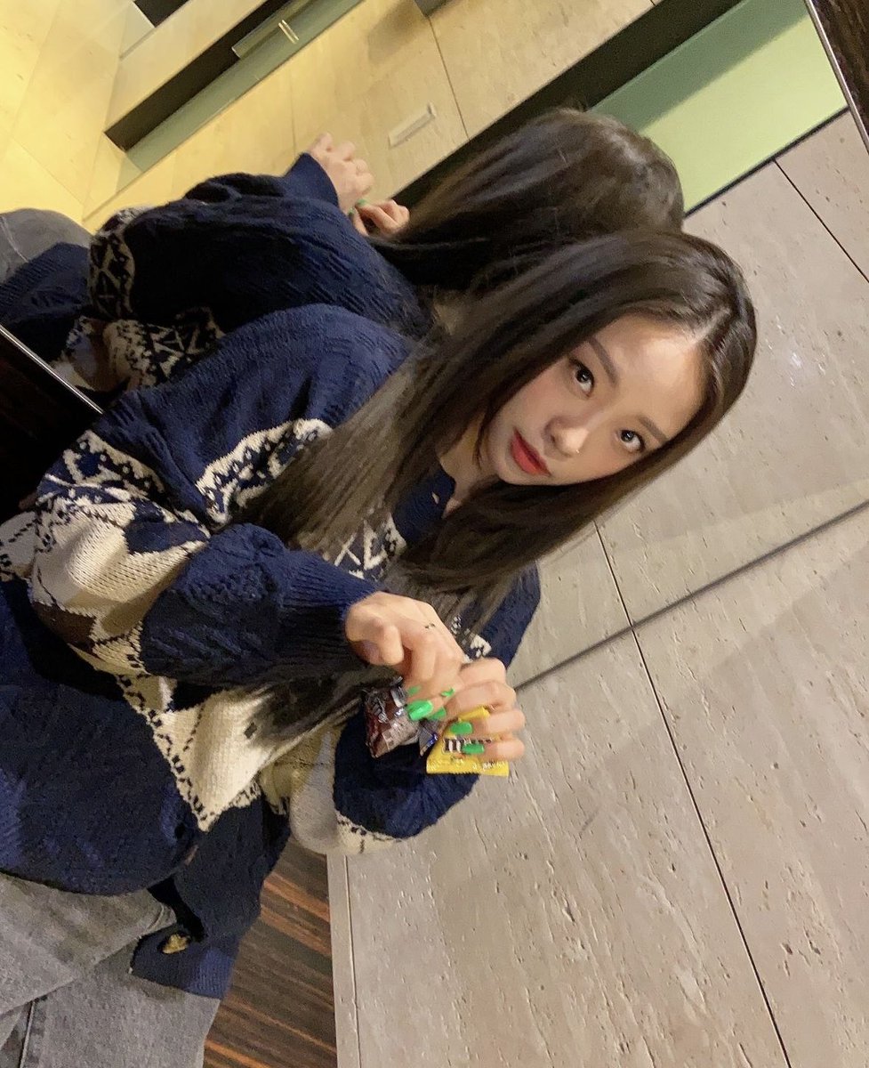 oneNonly_Amy's tweet photo. 염색 고민하구있나봐ㅏㅜㅁㅜ 뭔들…🫧 https://t.co/lvl9MCC9uH