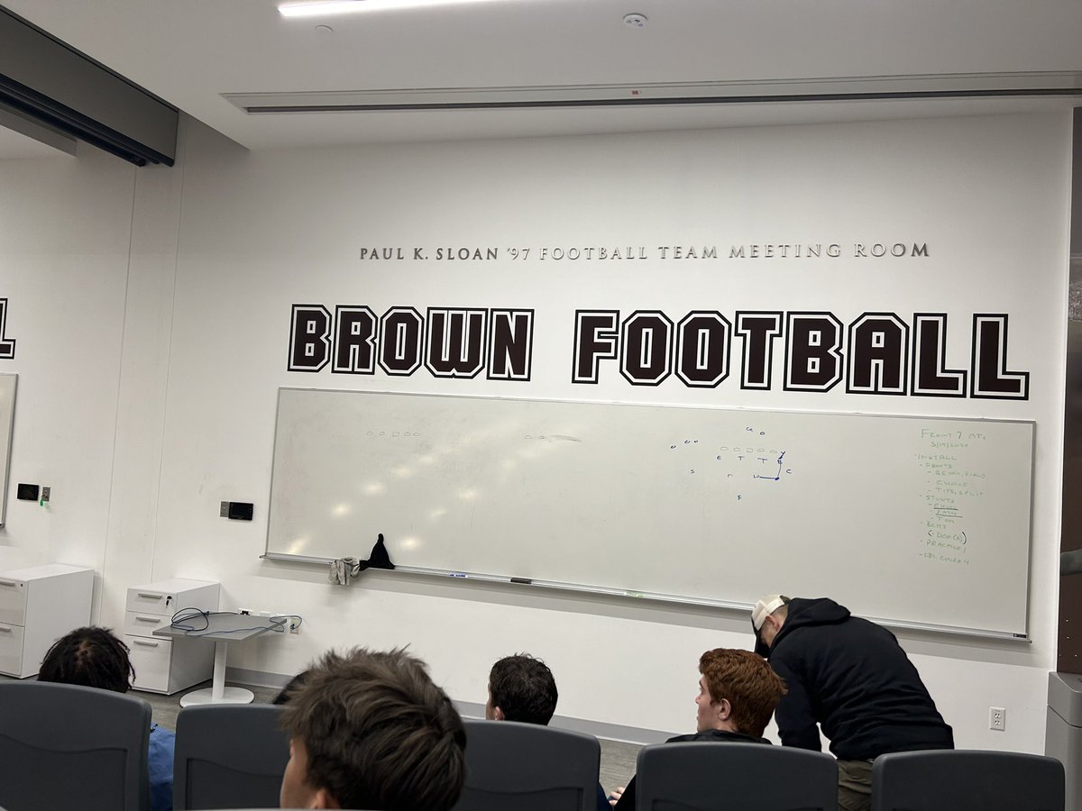 Had a great time at @BrownU_Football’s junior day. Thank you coaches! @SMTXfootball @mister_coachZib @BrownHCPerry @CoachPDeCapito