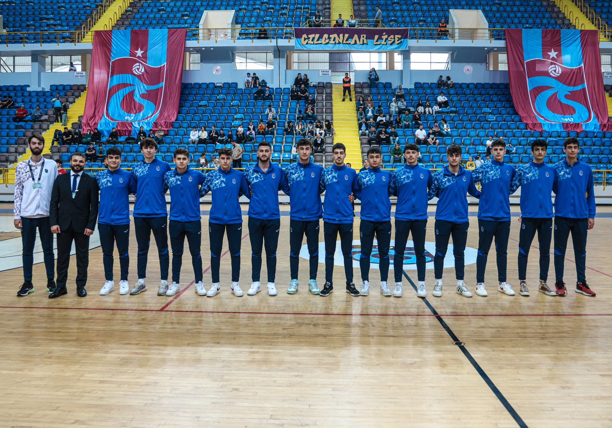 📸 Türkiye Şampiyonası’na katılmaya hak kazanan U18 Basketbol Takımımız

Bu büyük başarıda emeği geçen başta sporcularımız olmak üzere tüm ekibimizi tekrardan tebrik ederiz 👏🏻