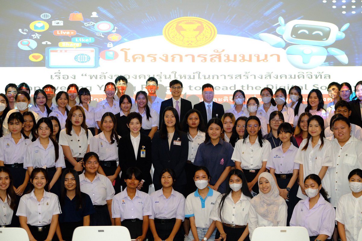 aim_theerarat's tweet photo. คณะกรรมาธิการการสื่อสารฯ DES ลงพื้นที่ จ.ยะลา- ปัตตานี เพื่อติดตามสำรวจระบบเตือนภัยในพื้นที่เสี่ยงน้ำท่วมกะทันหันบ่อย วันที่ 22-23 เมษายน 2567 เดินทางถึงหาดใหญ่ 8 โมงเช้า 

โดยมีวัตถุประสงค์เพื่อวางระบบเตือนภัยให้มีประสิทธิภาพทั่วประเทศ สามารถส่งคำแนะนำที่เป็นประโยชน์เข้ามาได้ค่ะ https://t.co/iZKXGhHxpe