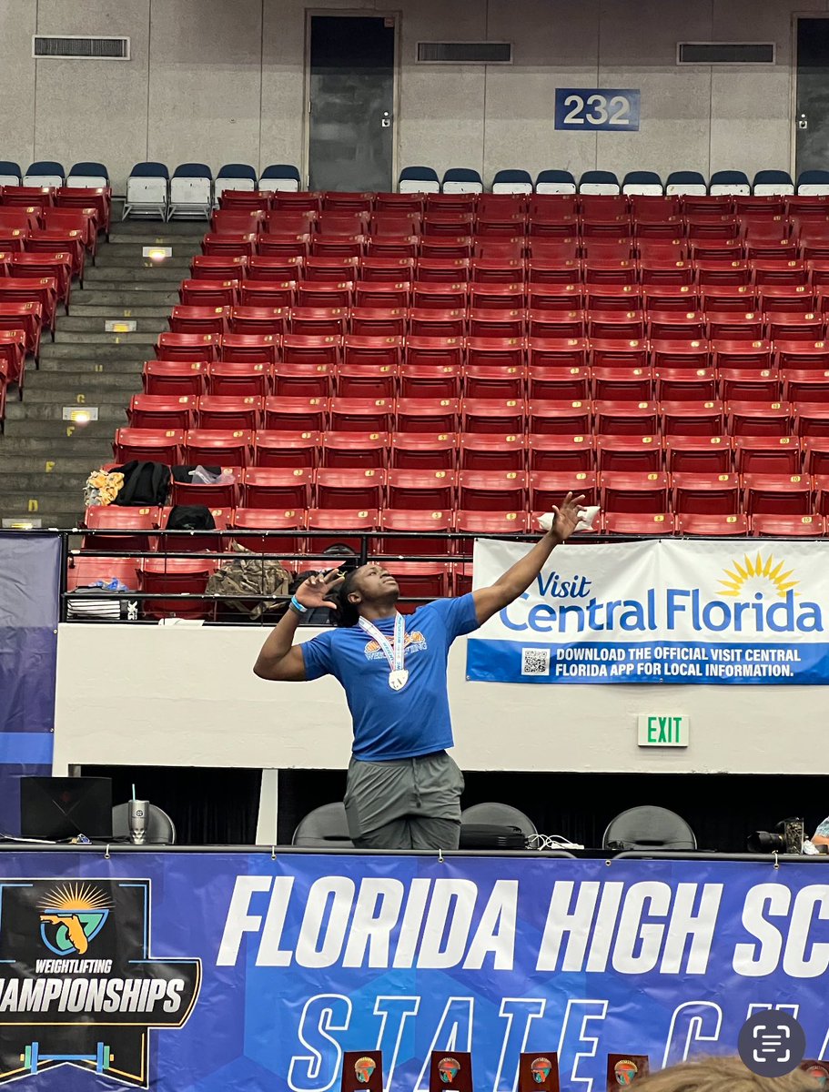 joshua_modupe's tweet image. 2nd Place At States🏋🏾‍♂️
245-Snatch
315- Clean and Jerk 
285- Pause Bench Press

@wblakewillis @CoachDDixon @CoachJeffMonken @FHSAA