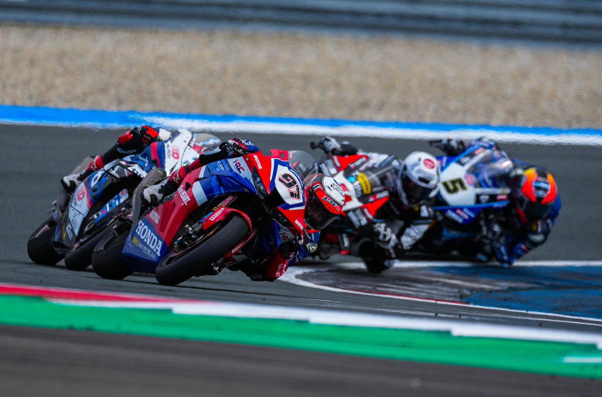 There was another top-ten finish for Xavi Vierge today, who was the sole flag bearer for Team HRC as Iker Lecuona was still deemed to be unfit after his crash earlier in the weekend. #Honda #WorldSBK #DutchWorldSBK