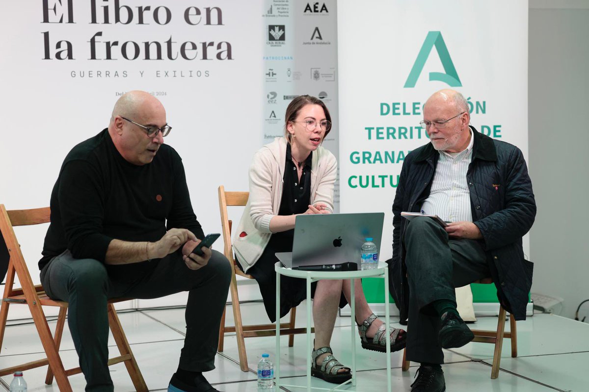 At @ferialibrogr this weekend we gave a presentation on Manchester’s literary identity and it’s synergies with @ciudad_granada.

Michael Schmidt @Carcanet & @Flynx13 discuss how @unesco Creative Cities support each other while amplifying cultural activity ft.@jesusortegagr #FLG24