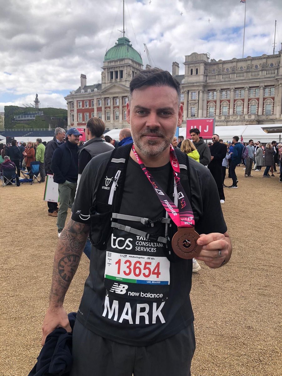 A massive congratulations to former Hawk Mark Taylor who completed the London Marathon today in 4 hours 57 minutes for Cystinosis Foundation and in memory of Jack Chapman, what an incredible achievement! Also congrats to former Hawk Craig Pope who completed in 4hr20min! #LDNMTN