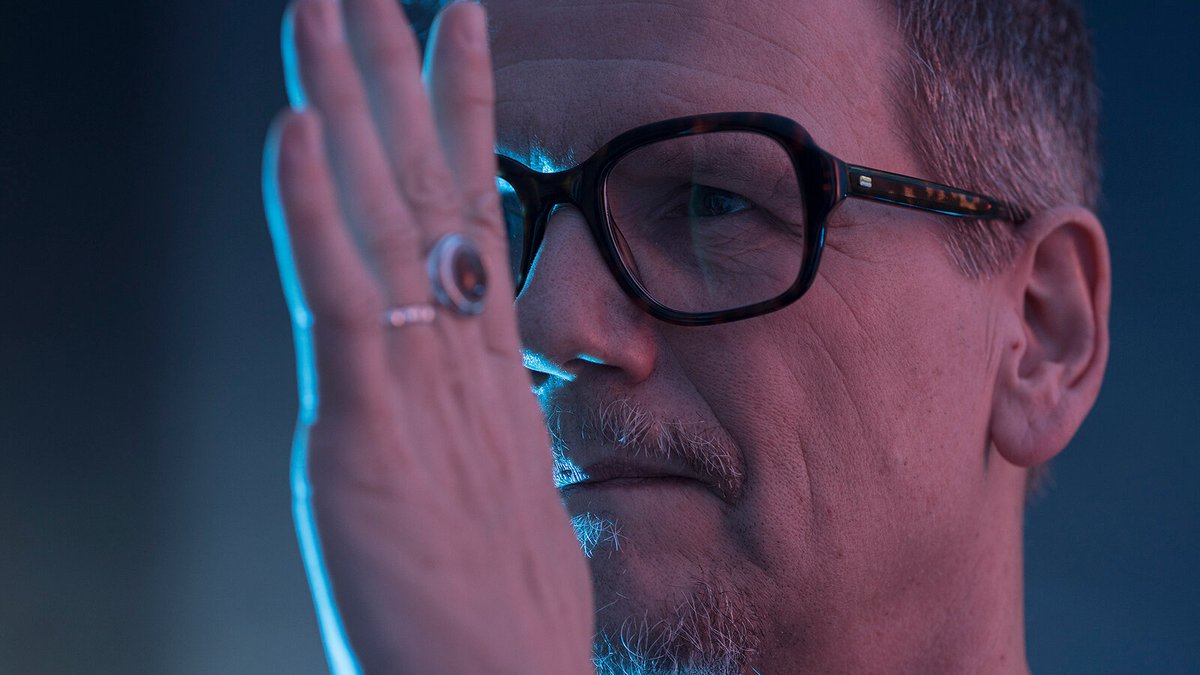 #PoemaDelDía

"Material para una canción de cuna", de Sjón (Sigurjón Birgir Sigurðsson. Islandia, 1962) bit.ly/asamblea4b0V71B

Canto del coleccionista de piedras (<a href="/EvaristoE/">Evaristo</a>  editorial, Argentina, 2019, trad. de Elías Portela).

#poetrycommunity #PoetsParty #poesia #libros