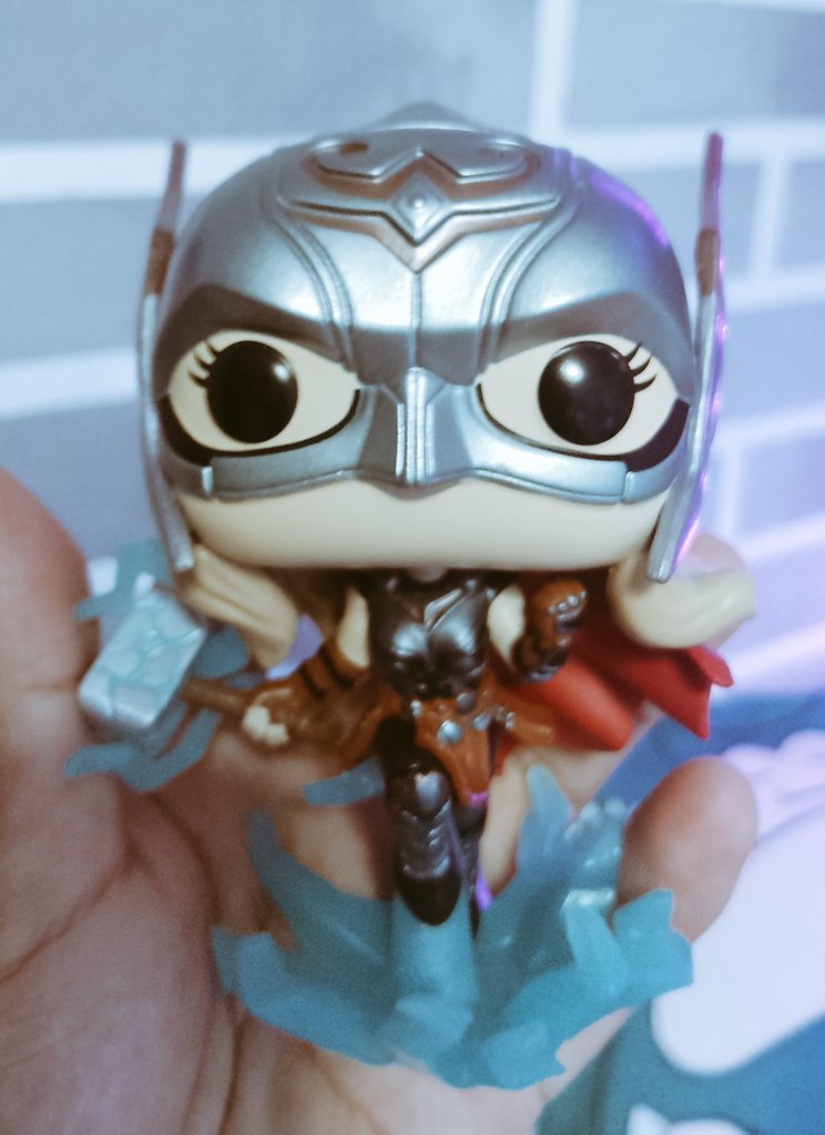 Alex_Ram30's tweet photo. ⚡⚡ ARCOIRIS ⚡⚡
Pero también llegó a mi colección la poderosa THOR 🔥🤌⚡😍 #MigthyThor #JaneFoster https://t.co/Vk59jZSEPq