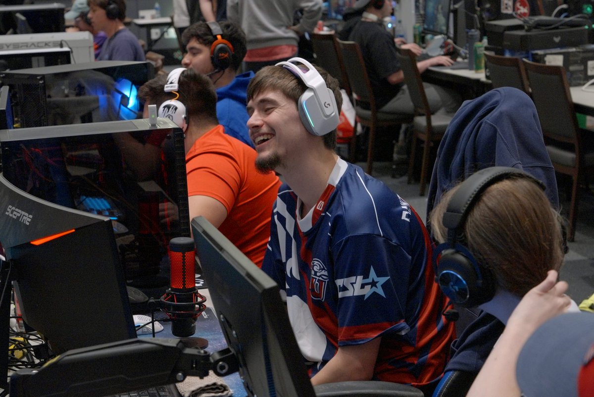 LUesports's tweet photo. More photos! https://t.co/pRyzhlSesp