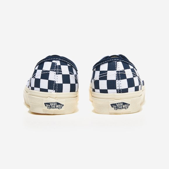 nmxxstore's tweet photo. PREORDER 🇰🇷 AUTHENTIC 100%
💢 Sale 61% 💢 Authentic - Dress Blue Checkerboard
Size: 220-280 mm.

🛒 Price 1,690 บาทรวมส่ง https://t.co/pi25G0b7U2