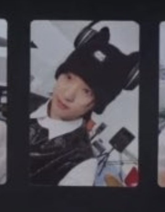 lining up the headphones with the cat ears...... this is genuinely the cutest pc to ever exist for me nothing will ever top this one.