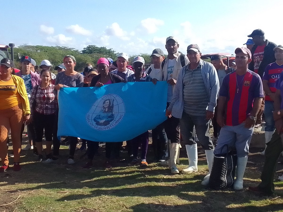 Desde el camagüeyano municipio de #Vertientes, #Camagüey, unidos y comprometidos desde el Polo Productivo 'El Mayor' con la producción de alimentos.
#VivaEl1deMayo
#GenteQueSuma 
#PorCamagüeyTodo🇨🇺💯