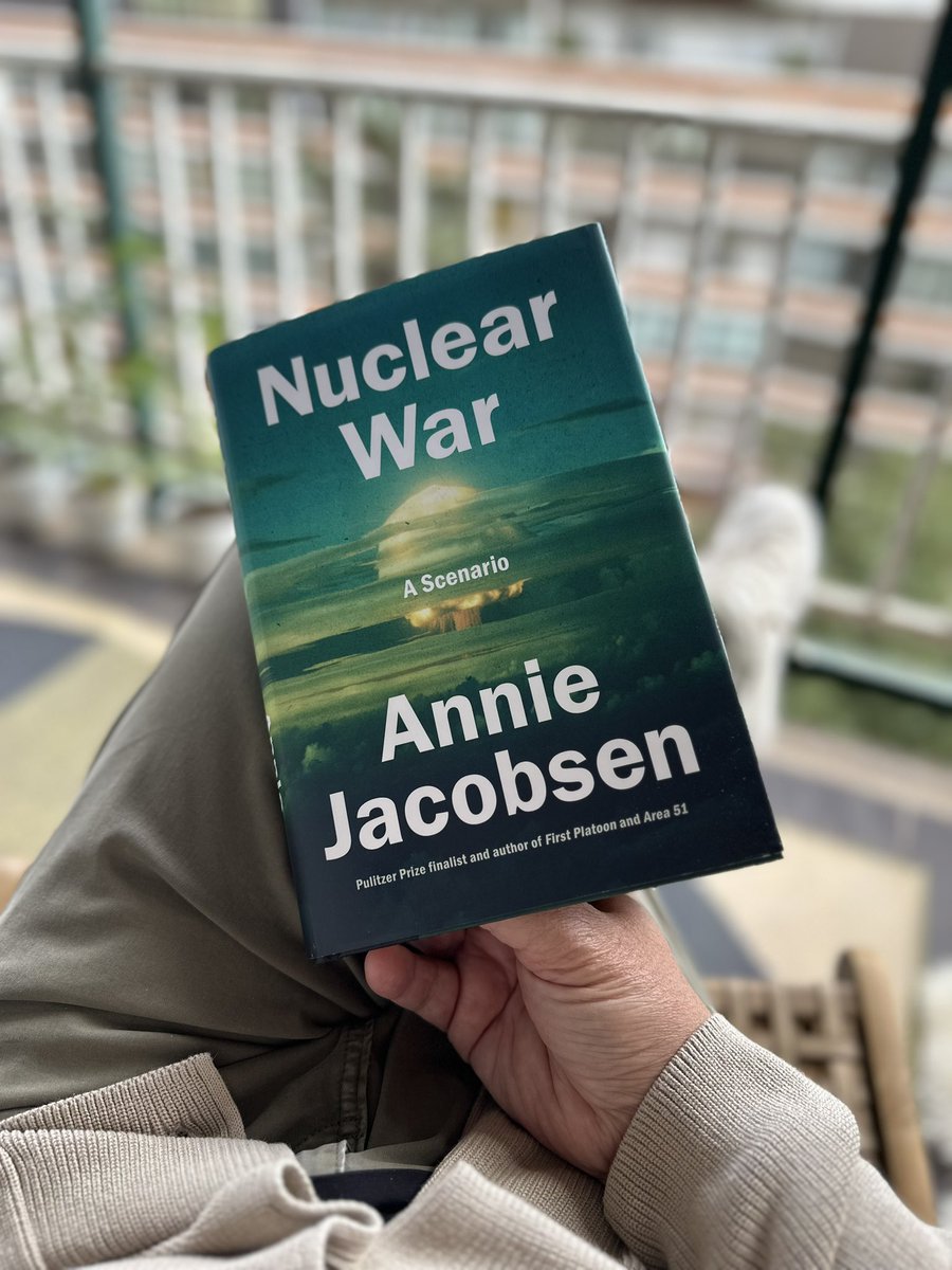 Just finished @AnnieJacobsen’s NUCLEAR WAR in a 24-hour sprint. Very detailed, should be read by every congressperson who can read. Hat tip for the deeply researched narrative. Also, big 80s throwback energy.
