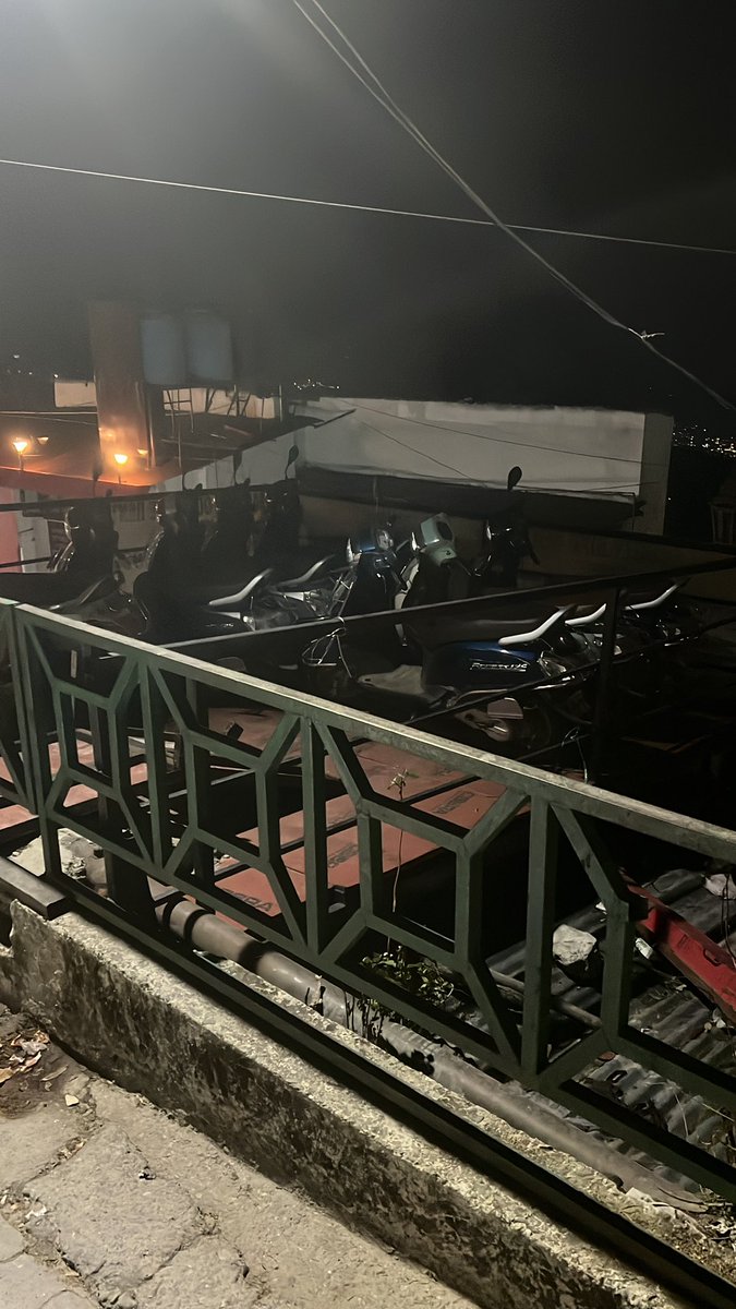 #banscootytaxi #savemussoorie <a href="/dmdehradun/">District Magistrate, Dehradun</a> <a href="/DehradunPolice/">Dehradun Police Uttarakhand</a> <a href="/uttrakhandtouri/">uttrakhand tourism</a> <a href="/ganeshjoshibjp/">Ganesh Joshi</a> <a href="/pushkardhami/">Pushkar Singh Dhami</a> <a href="/vinirish/">Nidhi Bahuguna 𑆤𑆴𑆣𑆴🇮🇳</a> <a href="/raghav_bijalwan/">Raghav Bijalwan</a> <a href="/im_anmoljain/">Anmol Jain 🇮🇳</a>