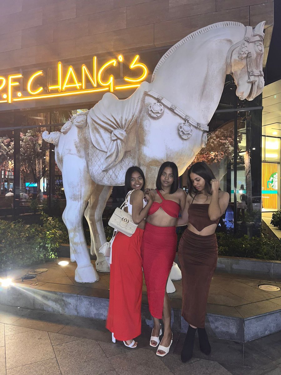 Evalin Salvador Medrano Perdomo (@evalinperdomo) on Twitter photo Al Altísimo Todo Honor y Toda Honra. Mis Amadas Hijas. Al Altísimo Todo Honor y Toda Honra. Mis Amadas Hijas.