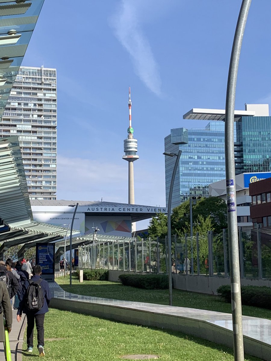 Laura Nadolski tweet media