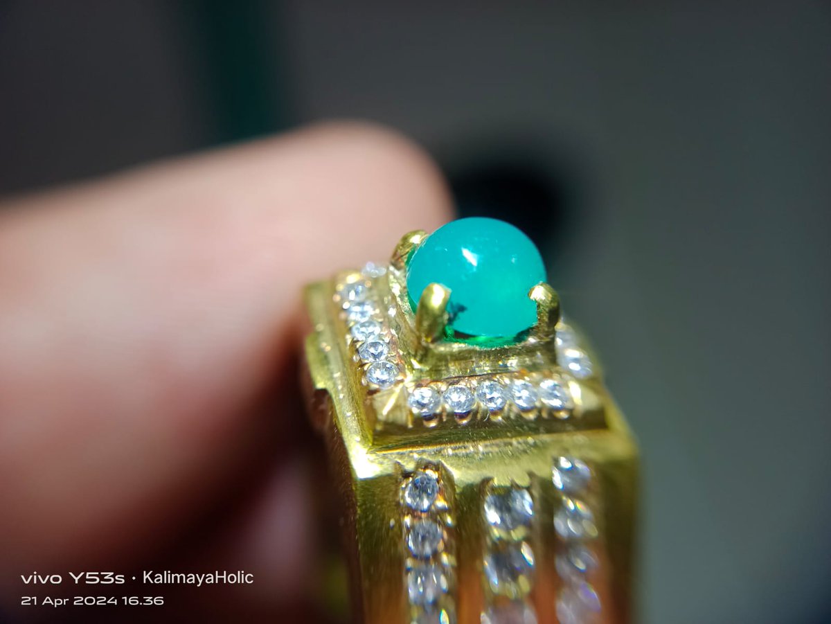For sale Bacan doko kristal hijau 5.6mm x 5.5mm ring 8 Harga 115.000,- Available at shopee Tokopedia Minat DM @kalimayafashion @Mr_As_Opal #thankyou