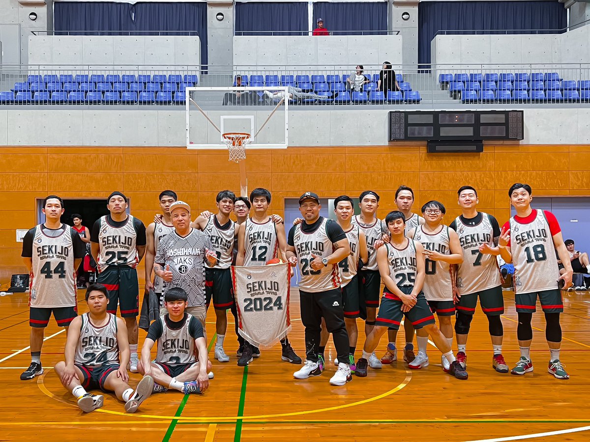 DaleNamion's tweet photo. Champ once again🏀👊🏼
#guccigeng #sekijo https://t.co/04mP5MOvY5
