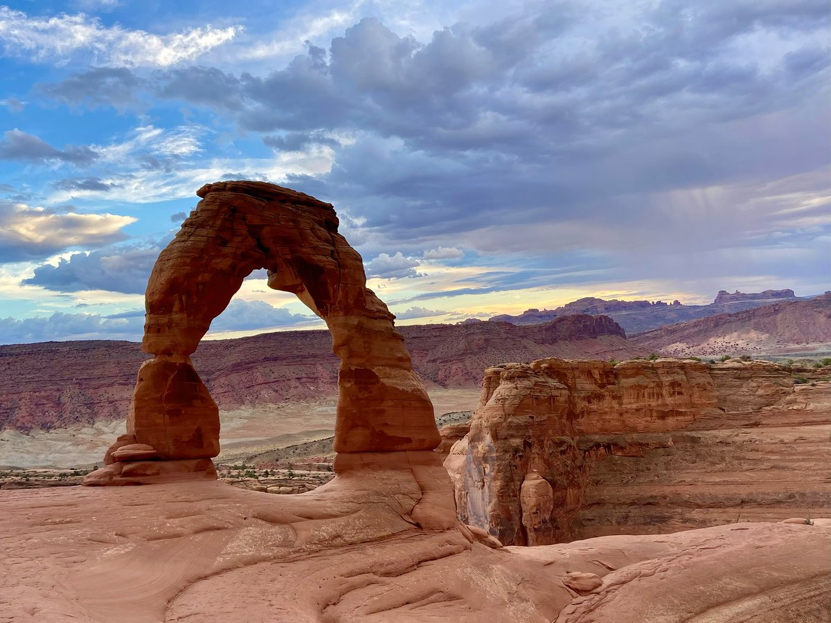 It’s #NationalParksWeek so let’s share some parks pics. Starting off today with Arches, one of my local favs