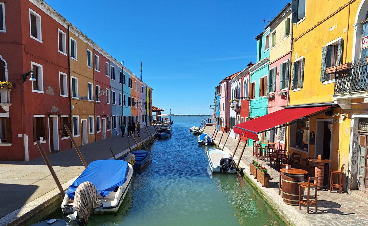 #Burano, #Italy #sightseeing