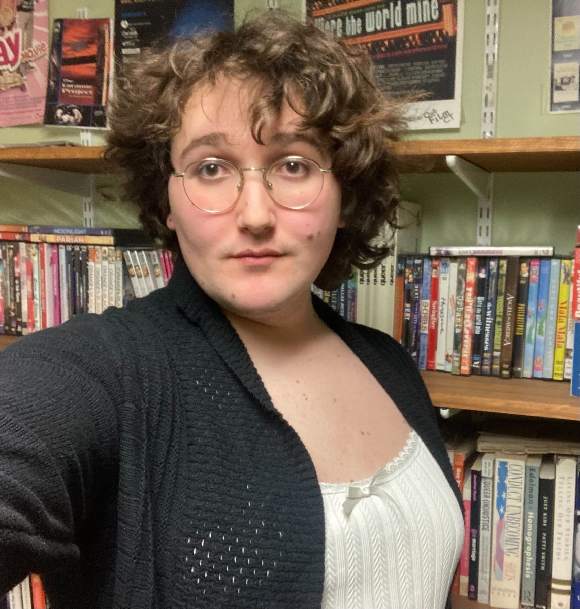 Sharing Insightful Reflections: “Embracing Self: Insights from Amber Gray ‘26 on Transgender Journey”
trinitytripod.com/features/embra…