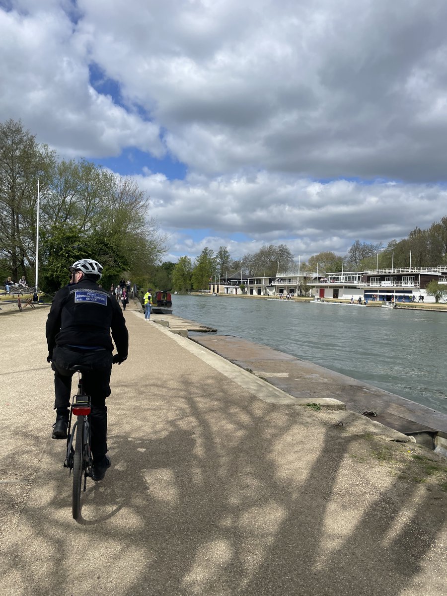 The Abingdon Road NHPT have been out today on bike patrols! 🚲 Our patrols have been focused on recent intelligence, incidents and community concerns. 🚓