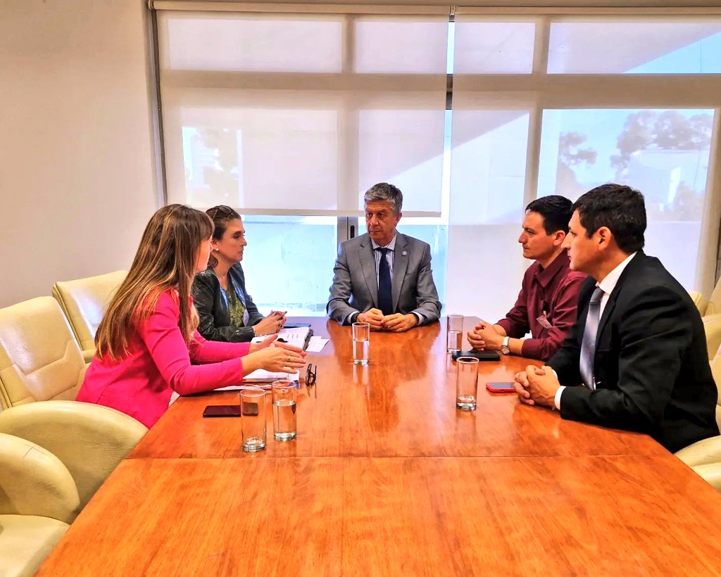 Nos reunimos en la @LegisdelChubut con concejales de Corcovado que participaron del Foro Provincial de Concejales. Nos transmitieron solicitudes e inquietudes de colegios de la localidad, así como de vecinos, referidas a demandas que reciben en el Concejo Deliberante, como