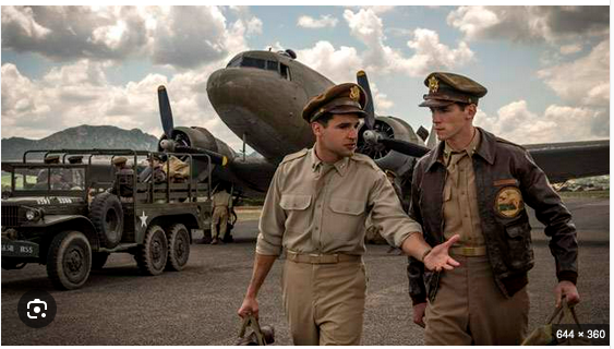 Catch-22 ( dal romanzo Comma 22), serie tv US 2019, con avieri US che bombardano l'Italia e Roma piena di prostitute. La guerra in Italia vista dagli US.