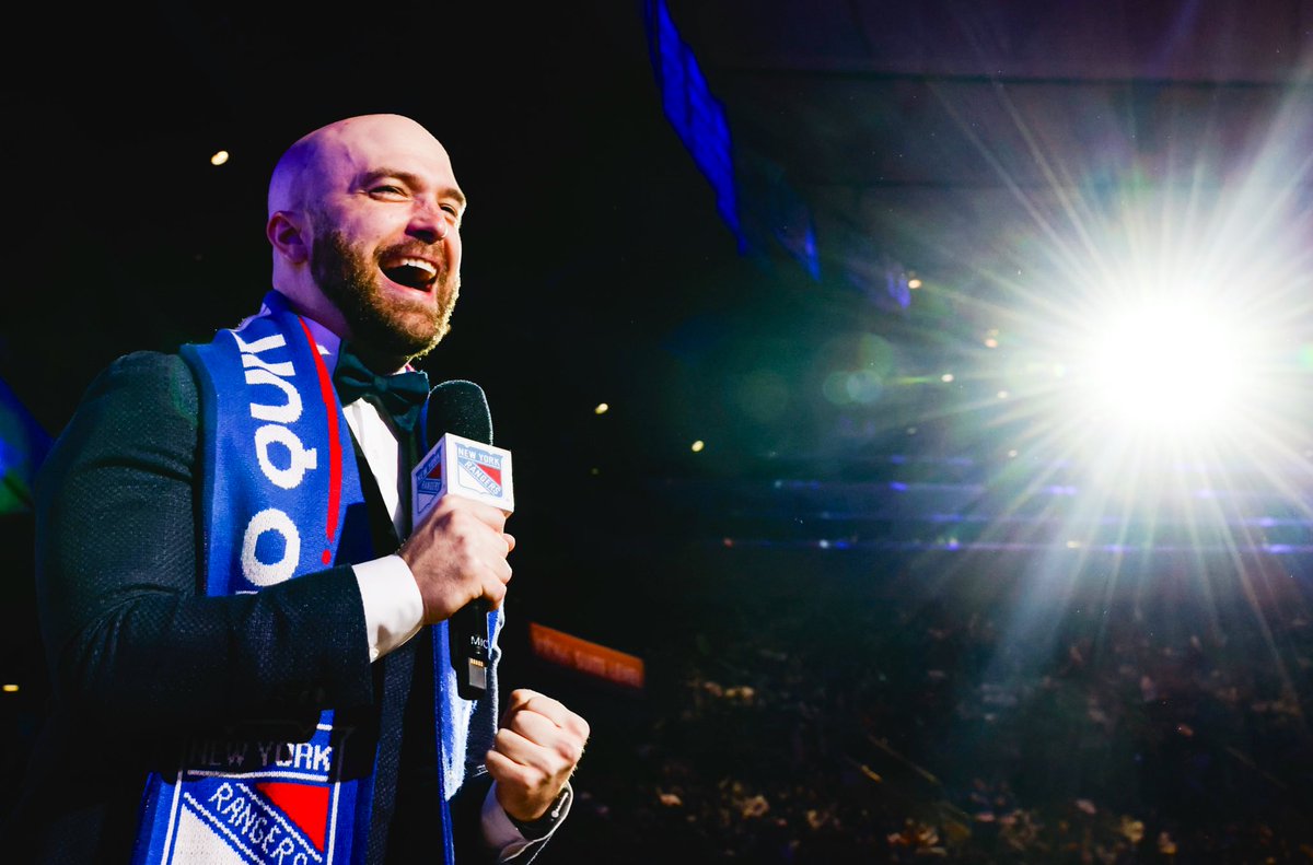 🗽Start spreading the news… I’m singing today! NEW YORK NEW YORK are you ready for the #StanleyCup playoffs?! I want you LOUDER THAN EVER. LETS GO RANGERS! #NYR #NHLPlayoffs #NYC @NYRangers #branthem