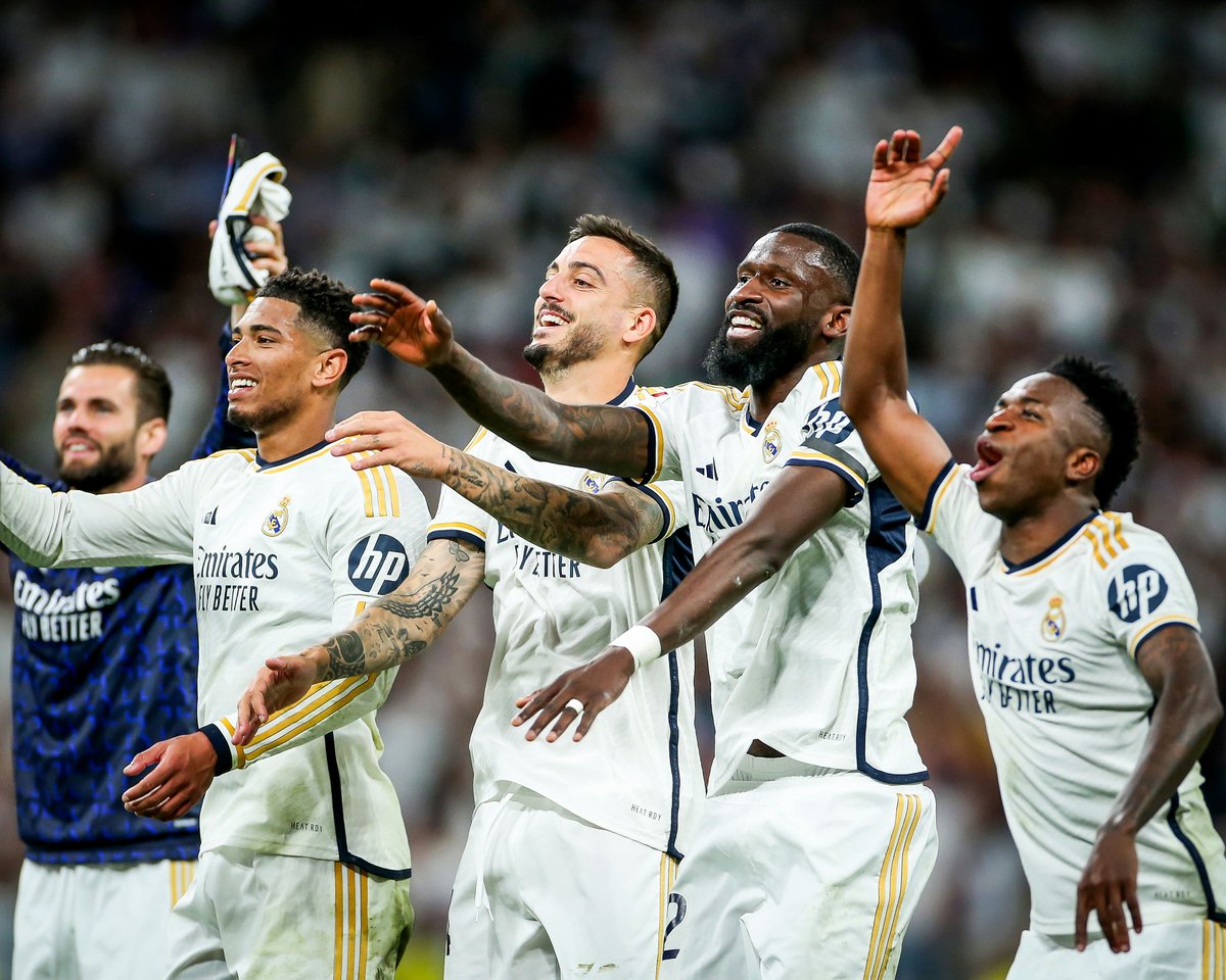brfootball's tweet photo. 11 points clear at the top of the league

Real Madrid have their 36th La Liga title within reach... ⏳ https://t.co/Q01wvIaQu5