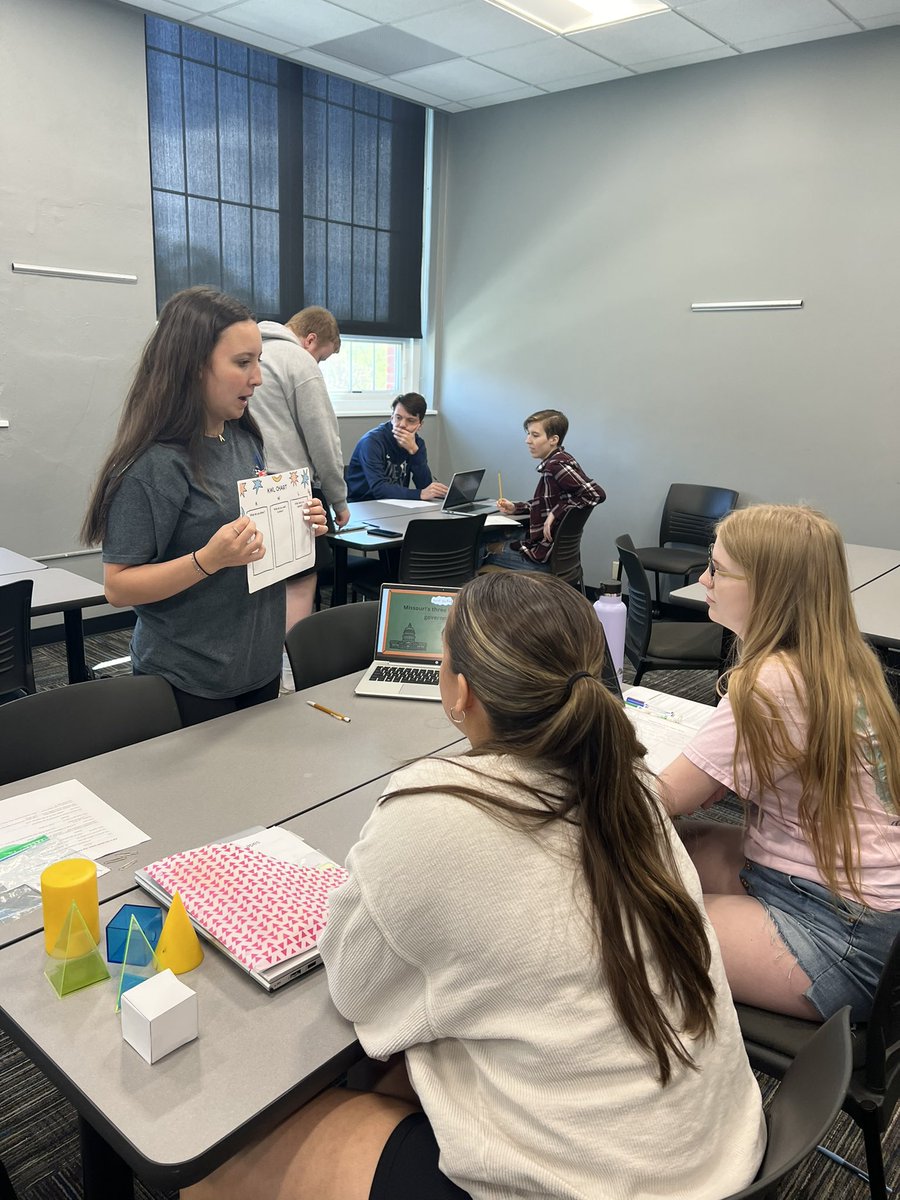 @NWMOSTATE students microteaching during their freshman year. #CareerReadyDay1!