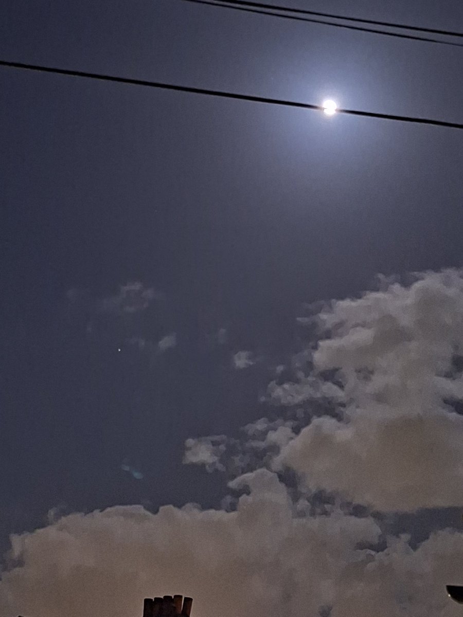 #tooting #Rasta #cycleclub 

#moon over tooting 

#peace and #love 
❤️💛💚