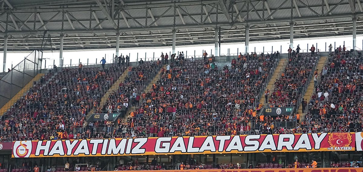 Tugi_AmcA's tweet photo. İyi Geceler #Galatasaray Ailesi 🦁🧡❤️

Okan Buruk Barış Alper Kerem Aktürkoğlu #GSvPS https://t.co/uXLwRjYyVr
