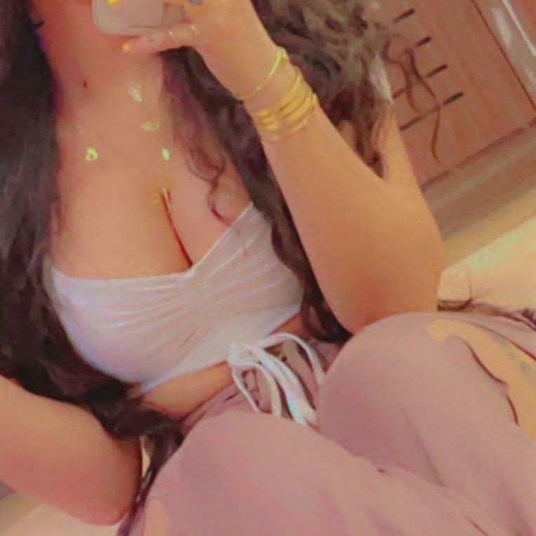 يريحني واذوب بحضنه  احححج♥
 اطلع سهرات وساكنه بروحي بشقتي الجاد يطلع واتس 🔥🔥