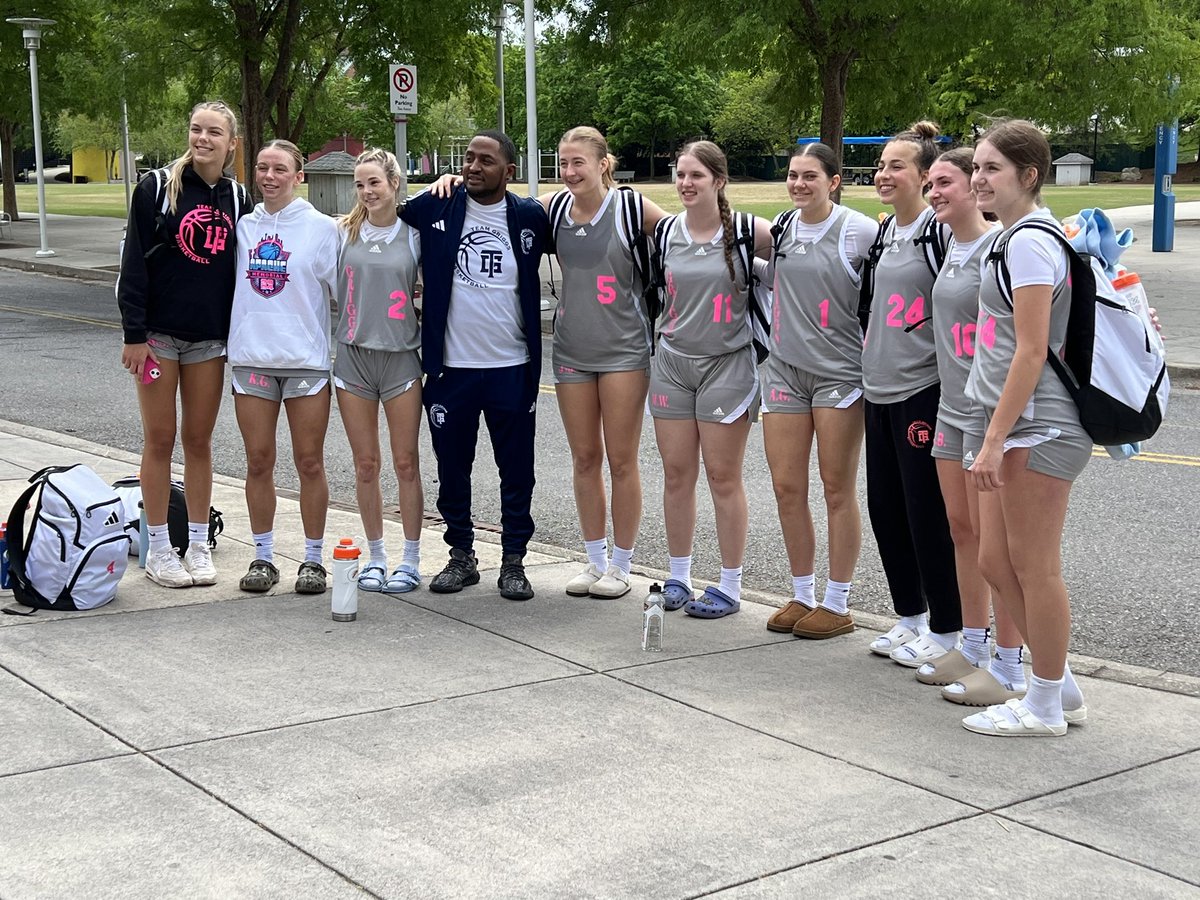 Audrey Gorman (@audreyg622) on Twitter photo So proud of <a href="/griggs_team/">Team Griggs</a> this weekend! Excited to play with them next week at Bermuda Run at the Hoop State Finale! So proud of <a href="/griggs_team/">Team Griggs</a> this weekend! Excited to play with them next week at Bermuda Run at the Hoop State Finale!