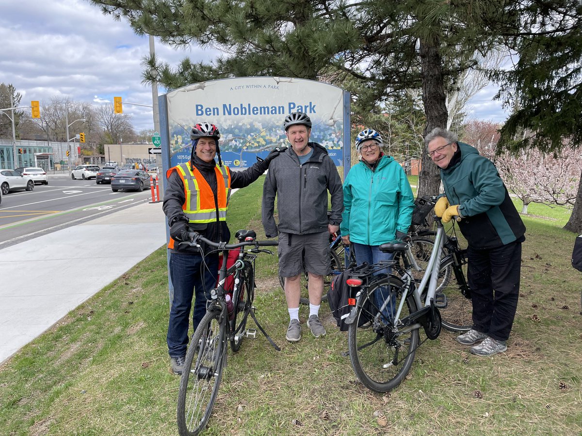 We were a bit weighed down by the potatoes and toast, but six of us nonetheless made it to @CycleToronto Eglinton Station event … albeit a bit late.