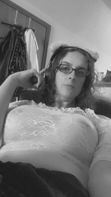 I need your help. Are you up to the task? https://t.co/nrDPM9FU8L