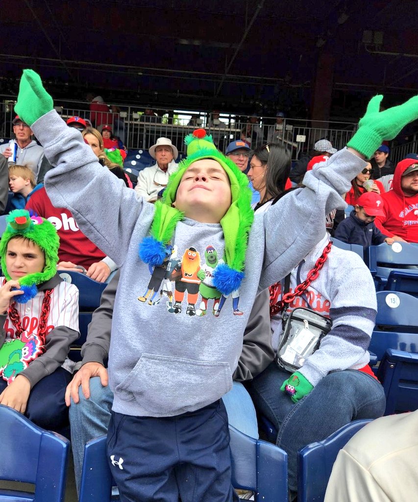 KAcq430's tweet photo. All the winning feels! @Phillies #AnthonyMichael #phillies #winning #happybirthdayphanatic https://t.co/davERiZAeA