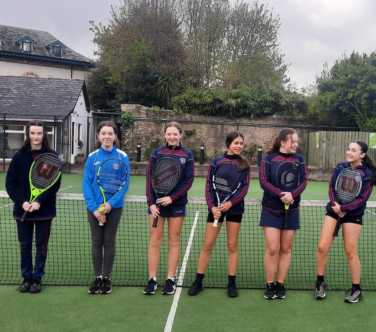 Hard luck to our @StMarysCollege 1st year Minor Tennis squad who lost to a very strong Muckross Park College team on Friday in Donnybrook, great performance by all players! Best of luck in your upcoming matches 🎾