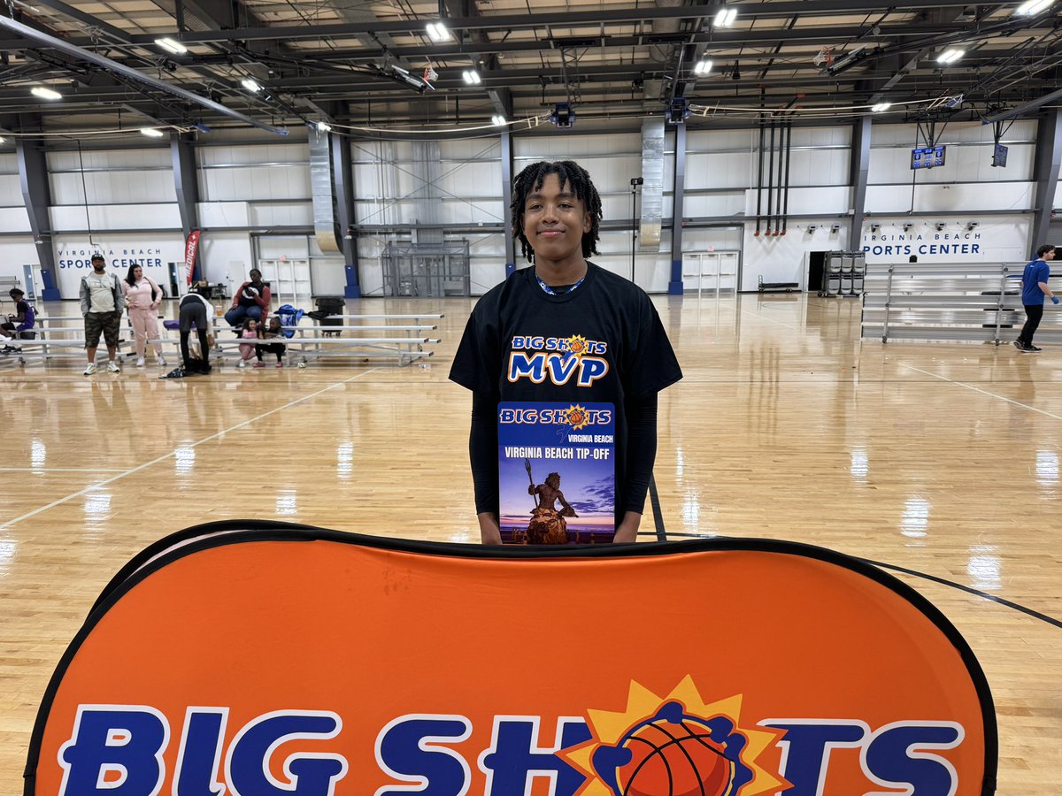 #BigShots #VaBeachTipOff

🏆16U Championship🏆

Champs: 3Di 55
MVP: #0 Amir Morton 15pts. Led the division in scoring all weekend. 

Runner Up: Destined 4 Gr8ness 52