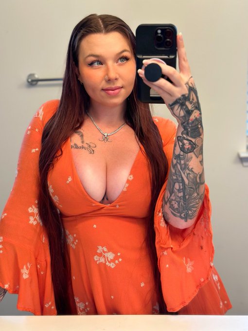 tried to get cutesy for community day  👉🏻👈🏻 https://t.co/6UMsH36bS1